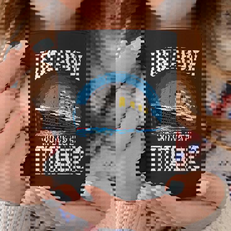 タイタニック号を愛する少年 ヴィンテージ船 タイタニック愛好家 コーヒーマグ 面白い贈り物