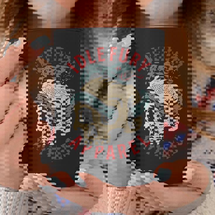 バック プリントを見る Idle Furykull &Nake ビンテージ クラシック スカル ヘビ タトゥー コーヒーマグ 面白い贈り物