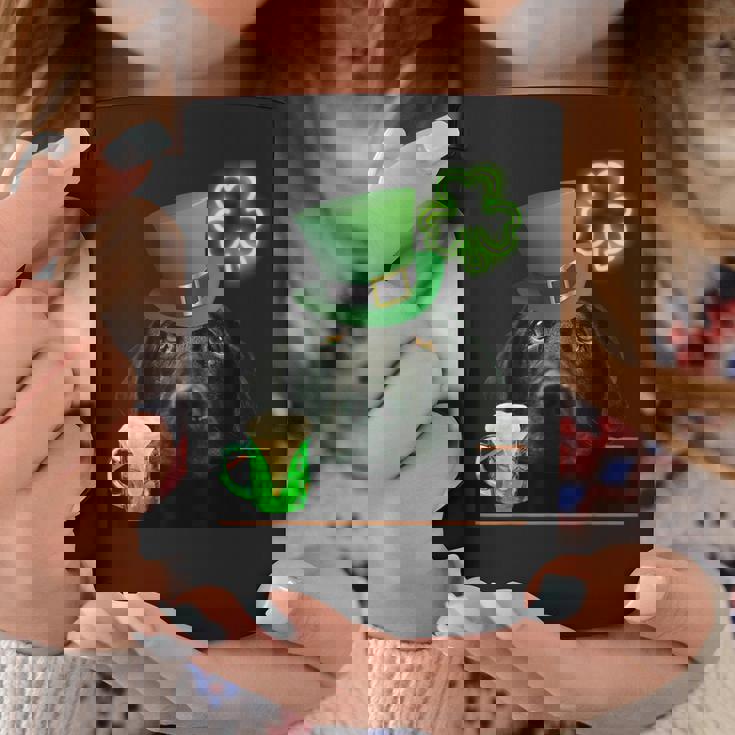 ブラックラボシャツ シャムロック アイリッシュドッグ 絵 聖パトリックス コーヒーマグ 面白い贈り物