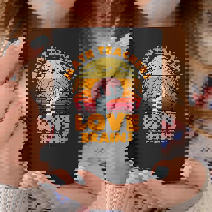 数学教師 Love Brains おもしろハロウィン ゾンビテーマ コーヒーマグ 面白い贈り物