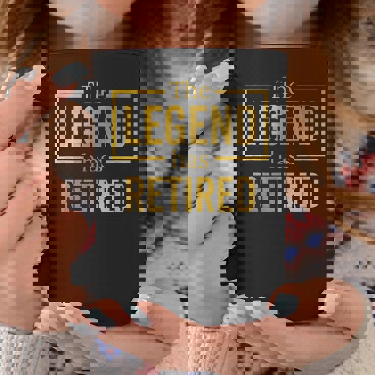 昔は同僚の定年退職祝いに、レジェンドと一緒に働いてた コーヒーマグ 面白い贈り物