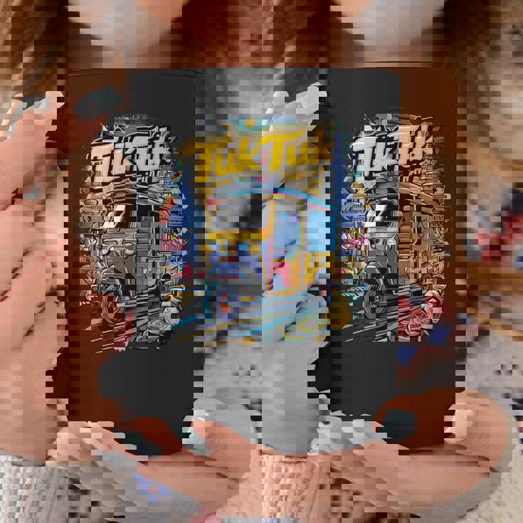 活気に満ちたトゥクトゥクタイアドベンチャー コーヒーマグ 面白い贈り物