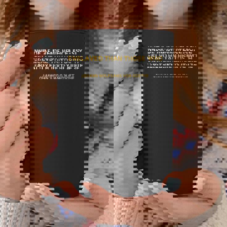 絶望的に奴隷化されたアナキズムリバタリアンの引用 コーヒーマグ 面白い贈り物