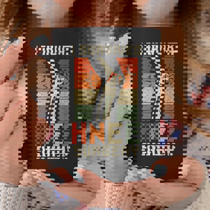 膝の手術の患者さん 面白い膝 コーヒーマグ 面白い贈り物