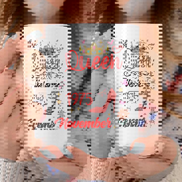 1975年11月 誕生日 この女王は1975年11月に生まれました コーヒーマグ 面白い贈り物