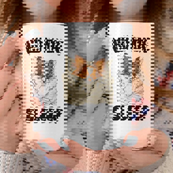 かわいいパピヨンドッグは睡眠パジャマナイトガウンが必要です コーヒーマグ 面白い贈り物