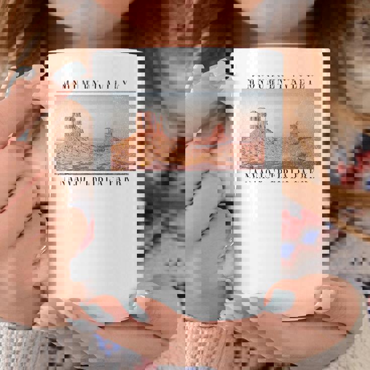 モニュメントバレー ナバホ族公園 アリゾナ ユタ州 コーヒーマグ 面白い贈り物