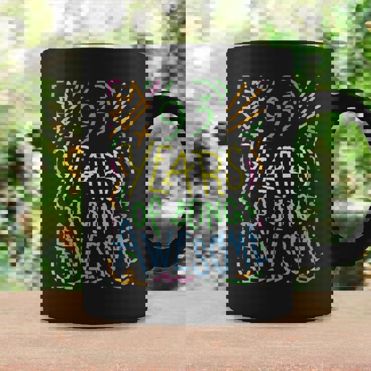 93 Years Of Being Awesome 93歳の誕生日 93歳 コーヒーマグ ギフトのアイデア