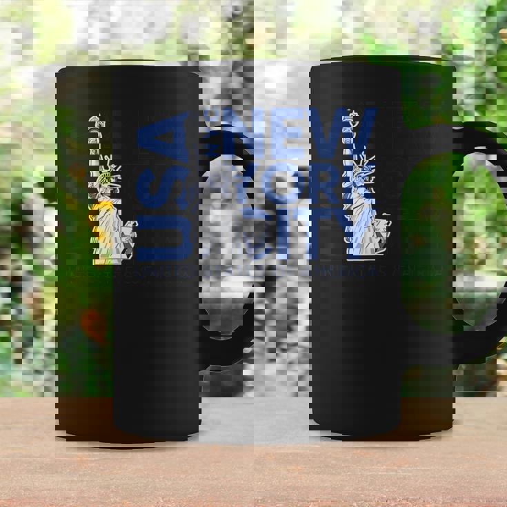 Cool Nyc New York Citytatue Of Liberty With Usa Flag コーヒーマグ ギフトのアイデア