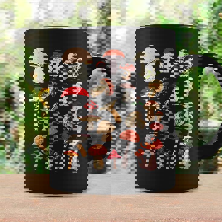 キッズ キノコ コラージュ 菌類 コーヒーマグ ギフトのアイデア