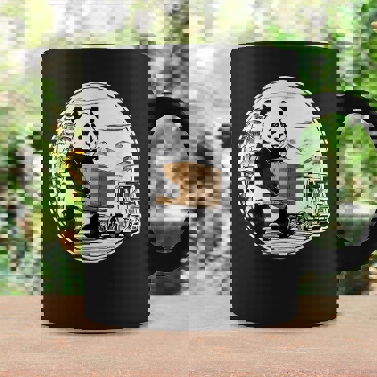 トラック運転手 パンダ 運送業 水墨画 和風 おもしろ 動物 コーヒーマグ ギフトのアイデア