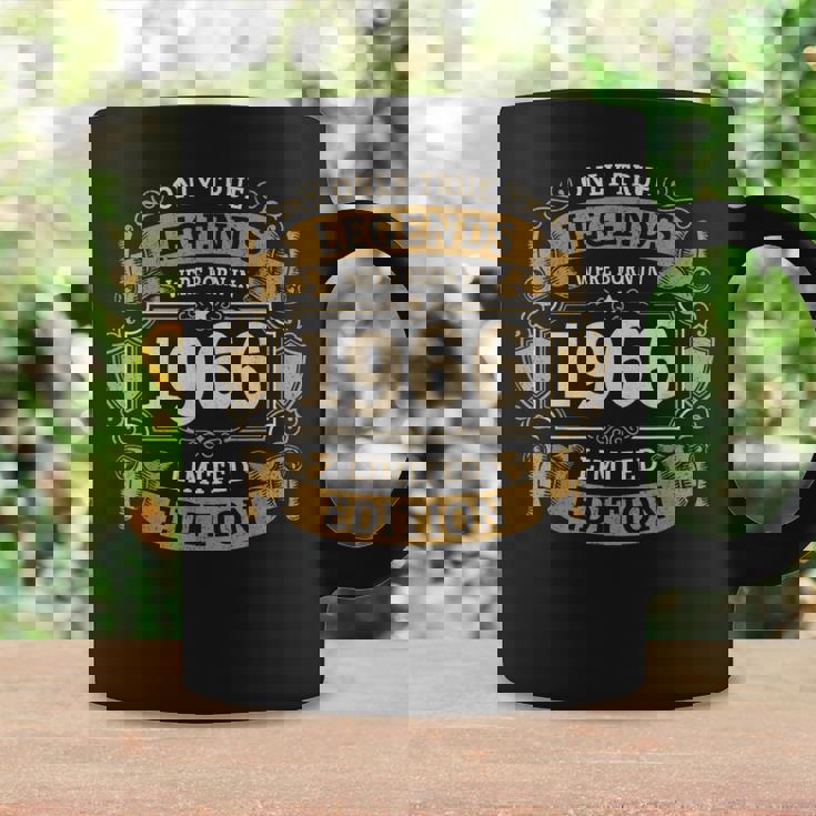 伝説は1966年にヴィンテージ60歳の誕生日に生まれました60歳 コーヒーマグ ギフトのアイデア