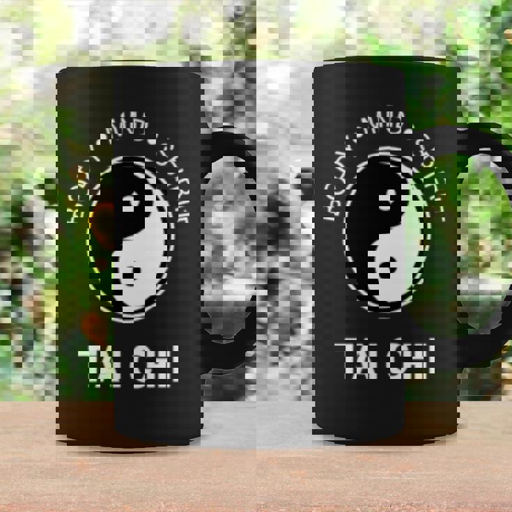 太極拳の心と体の健康のための陰陽師 長袖tシャツ コーヒーマグ ギフトのアイデア