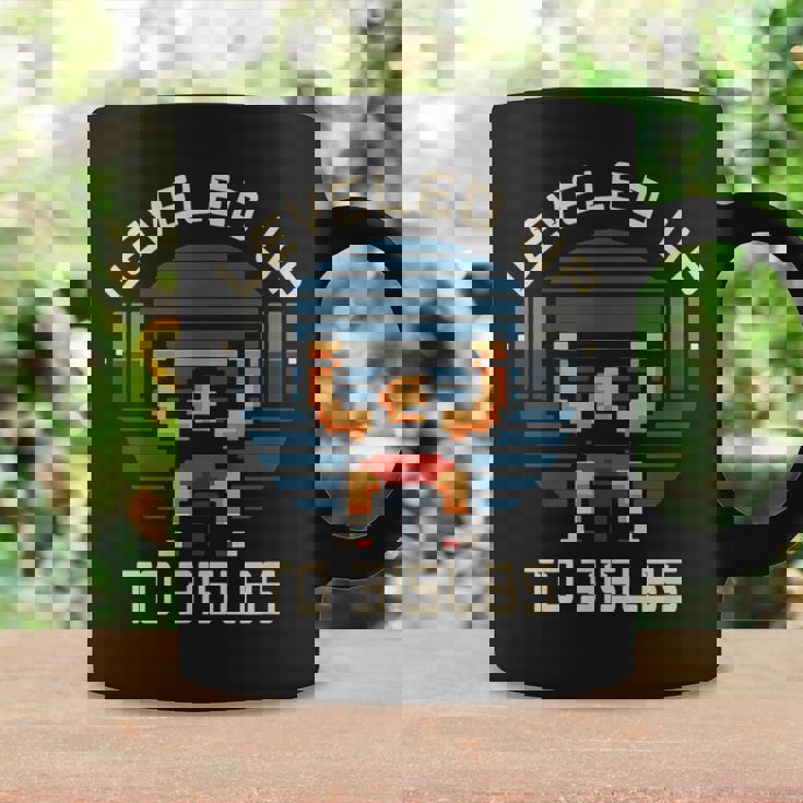 最大330ポンドのベンチプレスゲーマーフィットネスレベル。 コーヒーマグ ギフトのアイデア