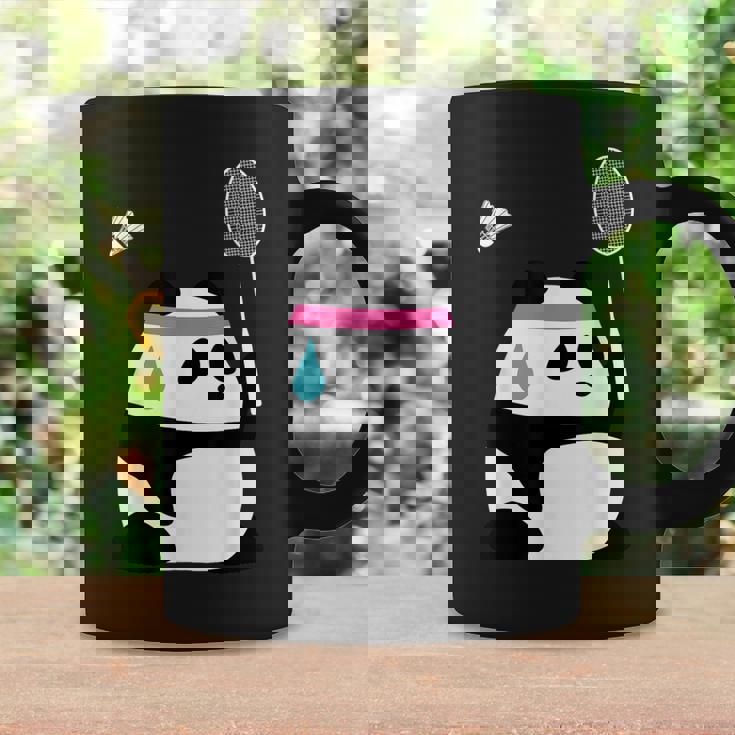 疲れきったバドミントンパンダ 面白いかわいいシャトルコック動物 コーヒーマグ ギフトのアイデア