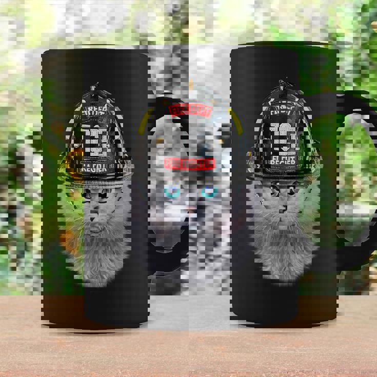 白いペルシャ猫 ねこ 消防士 コーヒーマグ ギフトのアイデア