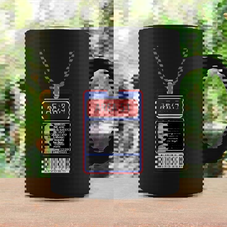 面白いfエリア 51 宇宙人 Idパス ハロウィンコスチューム コーヒーマグ ギフトのアイデア