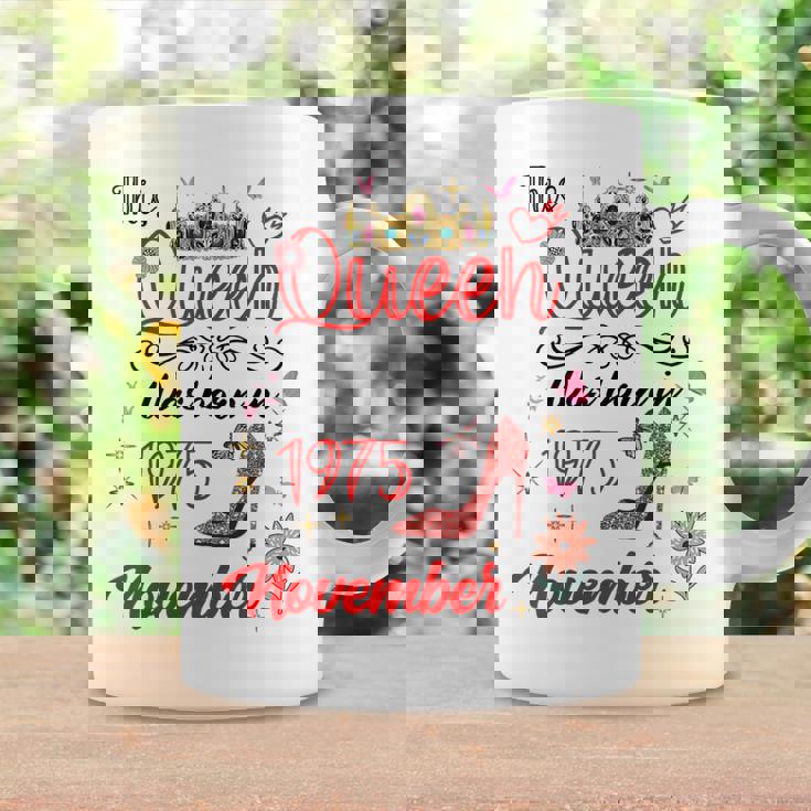 1975年11月 誕生日 この女王は1975年11月に生まれました コーヒーマグ ギフトのアイデア