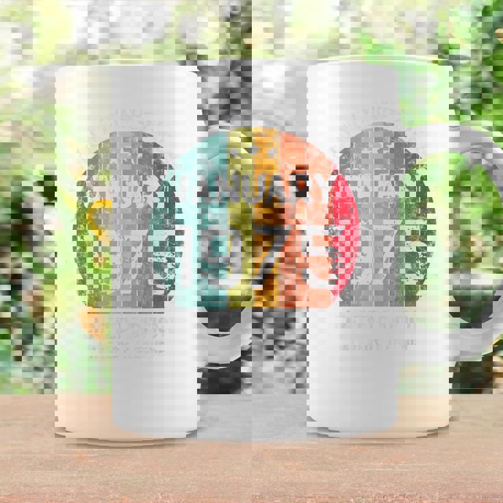 1975年1月以来絶対に素晴らしい男性と女性の誕生日。 コーヒーマグ ギフトのアイデア