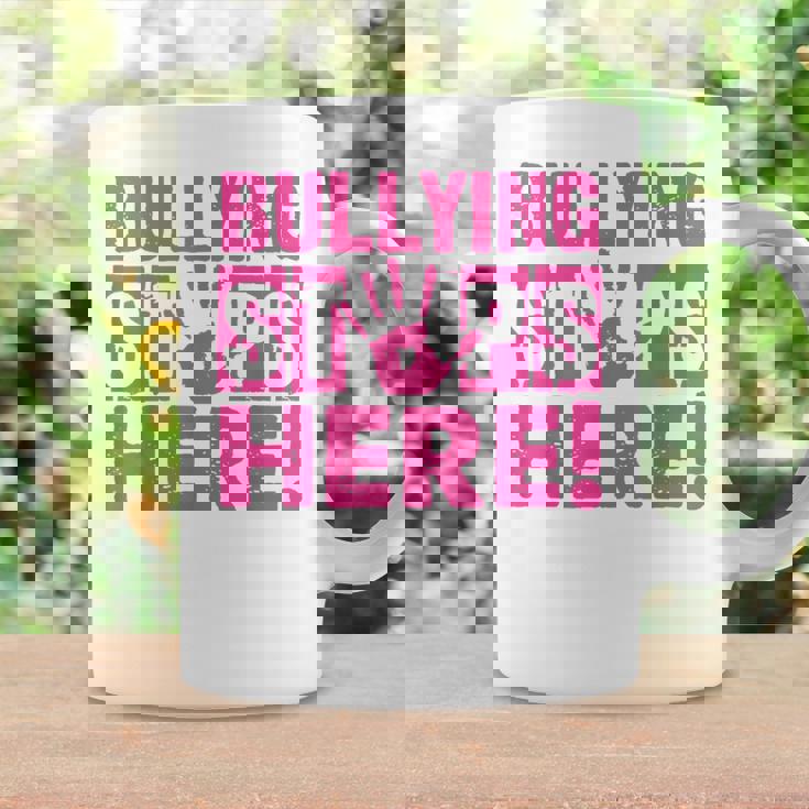 Bullyingtop Here ピンクシャツデー コーヒーマグ ギフトのアイデア