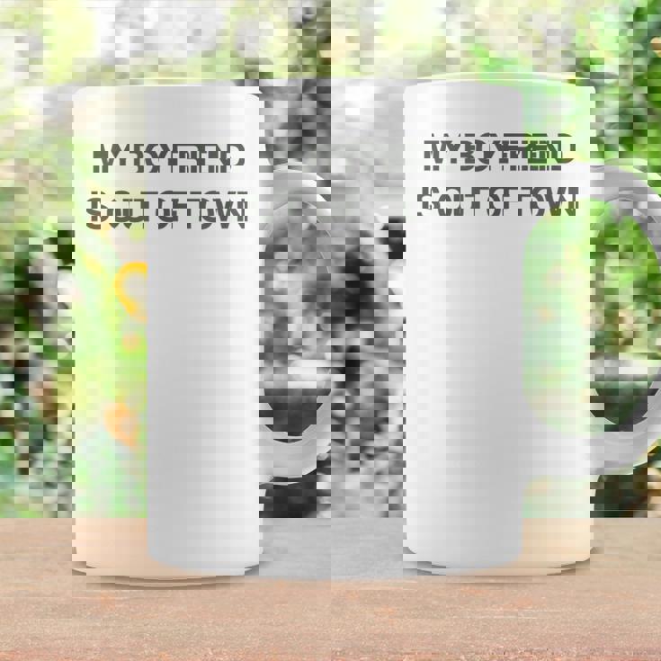 My Boyfriend Is Out Of Town コーヒーマグ ギフトのアイデア