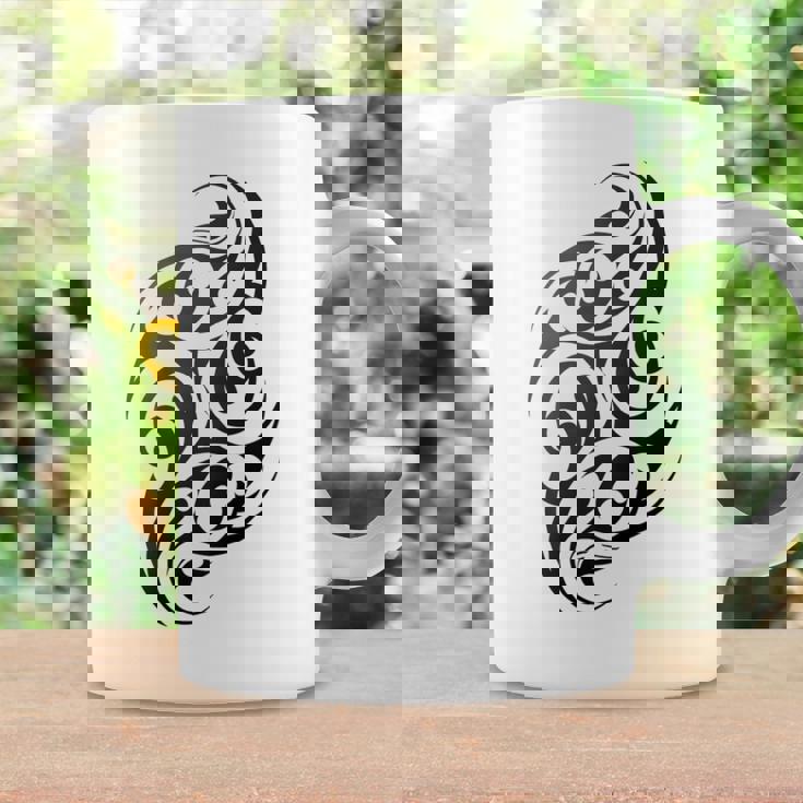 伝統的な本物のマオリ族タトゥーニュージーランド。 コーヒーマグ ギフトのアイデア