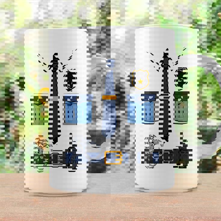 子供の男性の女性の警察官の衣装 コーヒーマグ ギフトのアイデア