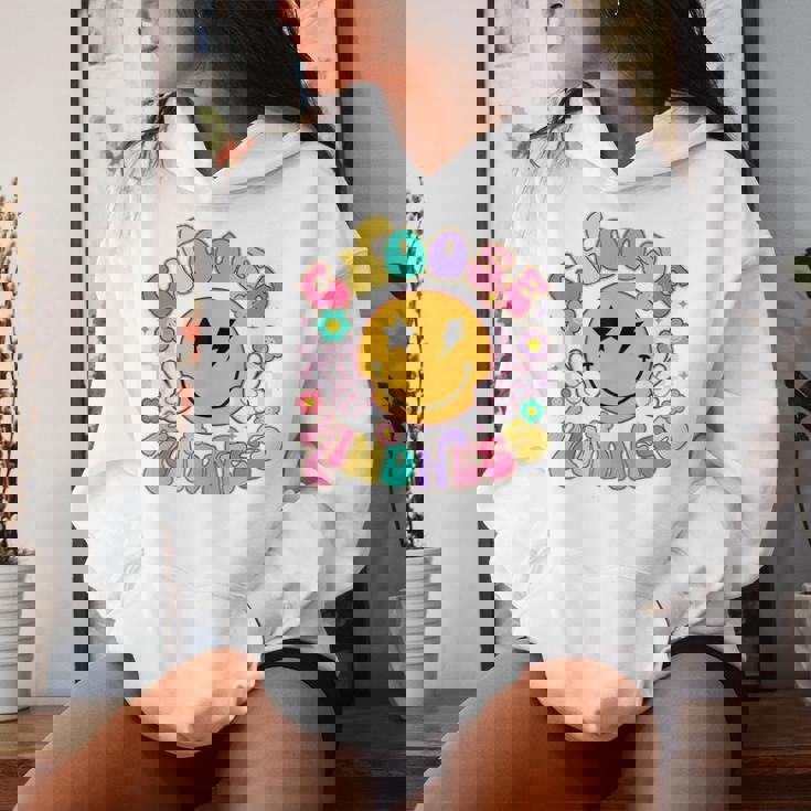 Cute Choose Kindness Groovy Smile Face Inspirational Be Kind Women Hoodie Gifts for Her