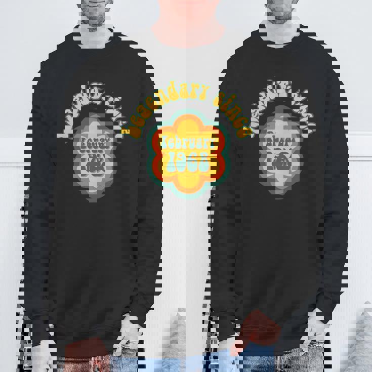 1968 年 2 月生まれ 誕生日 1968 年 2 月以来のレジェンド 長袖tシャツ スウェットシャツ 高齢者への贈り物