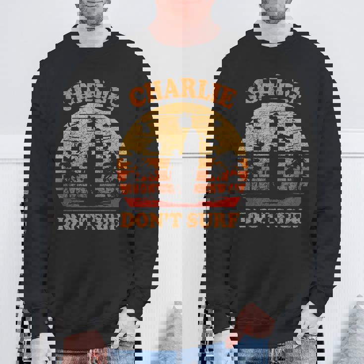 Charlie Does Noturf In The Militaryietnam War スウェットシャツ 高齢者への贈り物