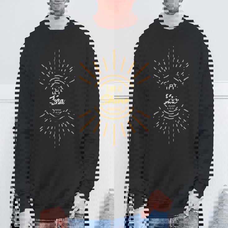 Let Ithine – Matthew 5 スウェットシャツ 高齢者への贈り物