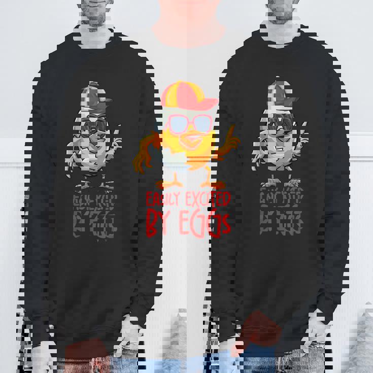 おもしろエッグが簡単に興奮するエッグ。 スウェットシャツ 高齢者への贈り物