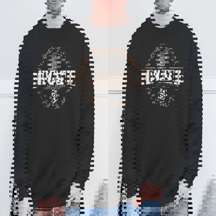 ニューカッスル北東部イングランド座標ラベル 2C スウェットシャツ 高齢者への贈り物