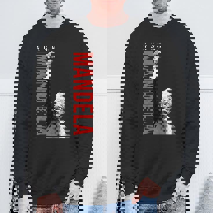 ネルソン・マンデラ 上げた 右手拳 食いしばり マンデラの日 スウェットシャツ 高齢者への贈り物