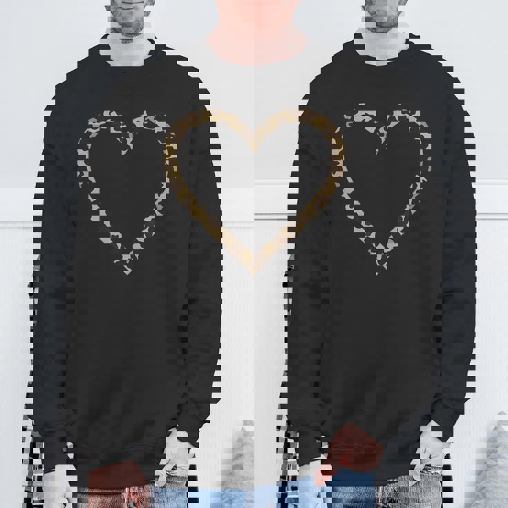 ヒョウ柄のハート スウェットシャツ 高齢者への贈り物