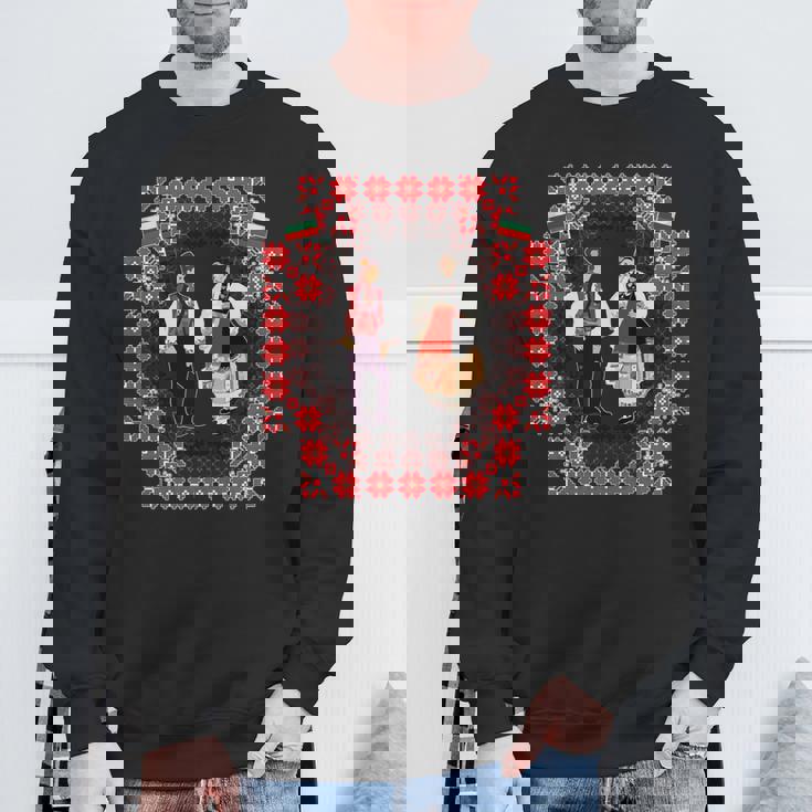 ブルガリアの伝統民族舞踊。ダンサー 長袖tシャツ スウェットシャツ 高齢者への贈り物