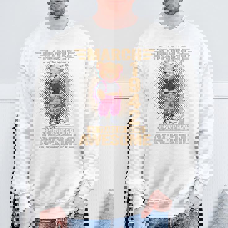 1942年3月 84歳の誕生日 84歳のテディベア Being Awesome スウェットシャツ 高齢者への贈り物