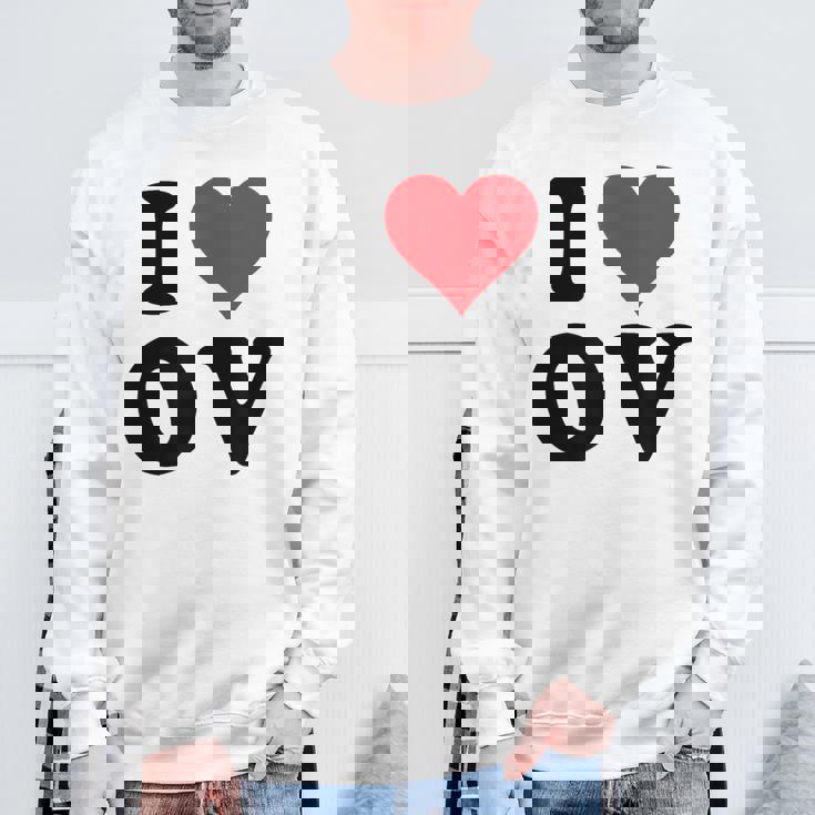 I Heart Ov Initials I Love OV First And Last Name O スウェットシャツ 高齢者への贈り物