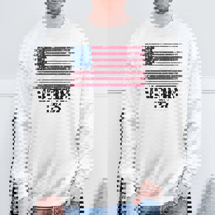 Victory 1776 愛国的 ベッツィー・ロス アメリカ国旗 星13個 スウェットシャツ 高齢者への贈り物