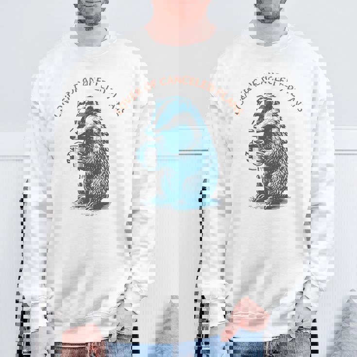 キャンセルされた計画の恋人 コーヒーを飲むアナグマ 長袖tシャツ スウェットシャツ 高齢者への贈り物