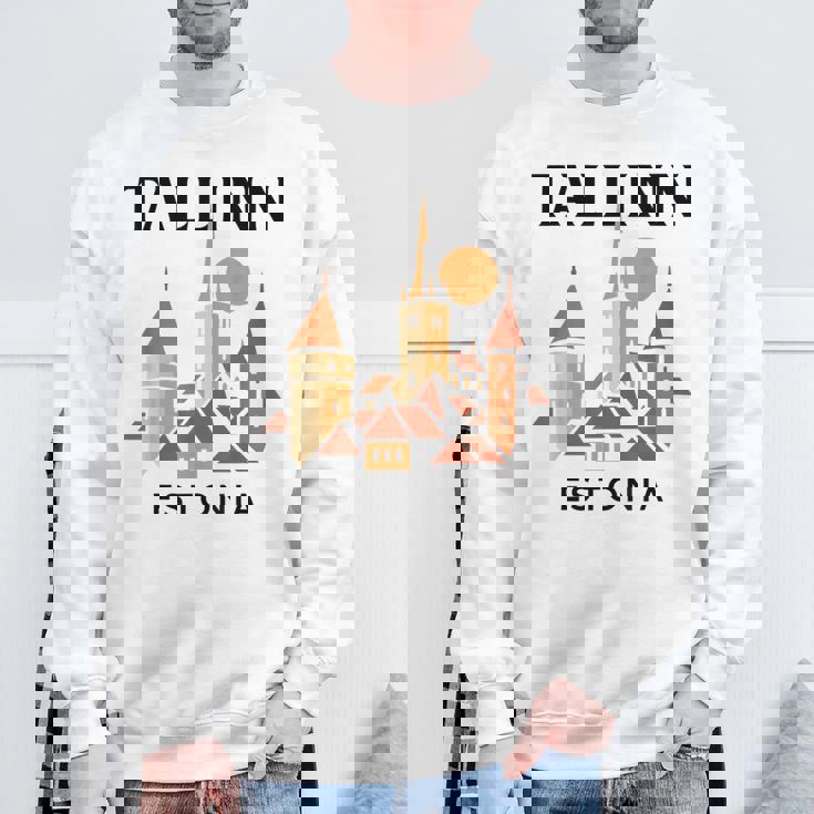 タリン エストニア 中世 旧市街 ヴィンテージ レトロ エストニア スウェットシャツ 高齢者への贈り物