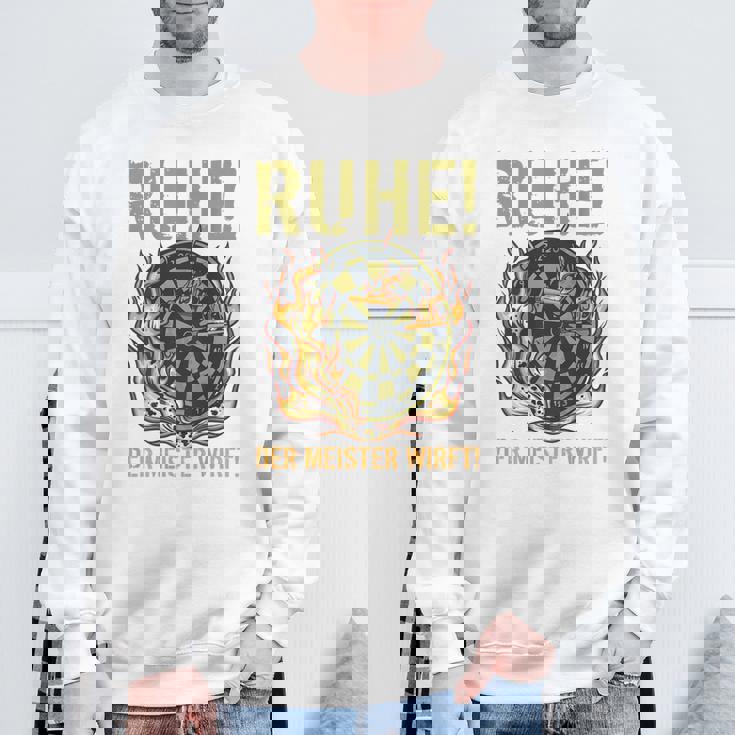 メンズ マスタースローダーツとダーツプレーヤーのバックプリント残り スウェットシャツ 高齢者への贈り物