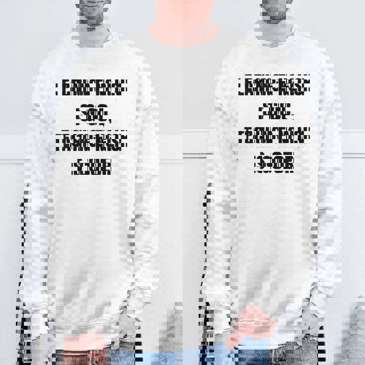 ヴィンテージの退職英語教師、面白い英語教師 スウェットシャツ 高齢者への贈り物