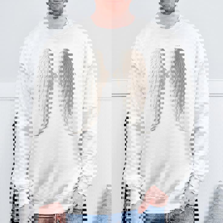 背面にリアルな白い天使の羽。 スウェットシャツ 高齢者への贈り物