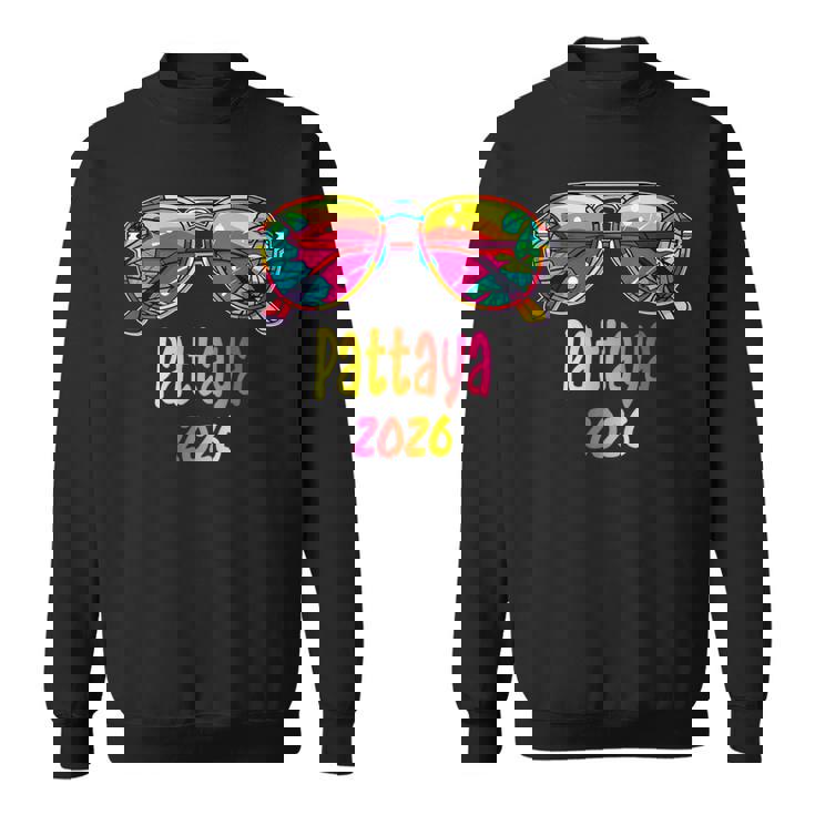 パタヤ 2026 サングラスの服装 パタヤ 2026 スウェットシャツ