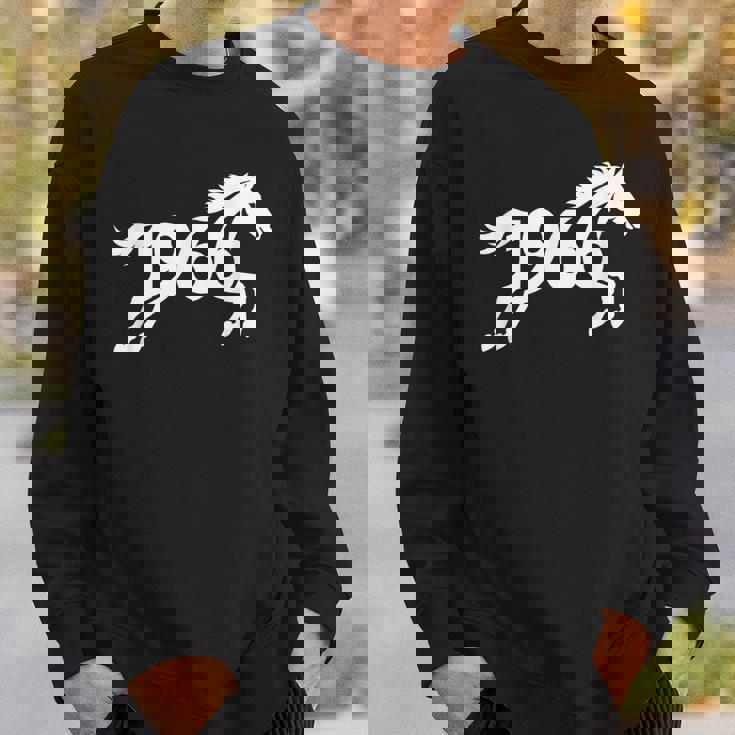 1966 馬 中国の干支 年 パーソナライズ ワードアート スウェットシャツ 彼への贈り物