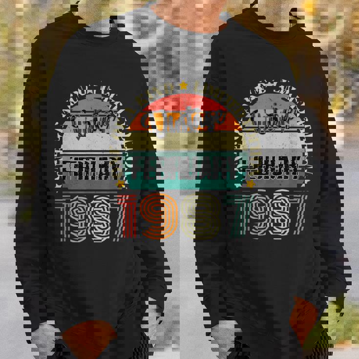 37歳 ヴィンテージ 1987年2月 37歳の誕生日 レトロ スウェットシャツ 彼への贈り物