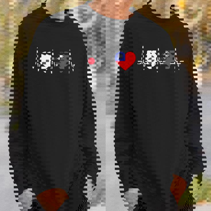 Japanese Flag Taiwanese Flag Heart 台湾の遺産 台湾のルーツ 日本の国旗 台湾の国旗 スウェットシャツ 彼への贈り物