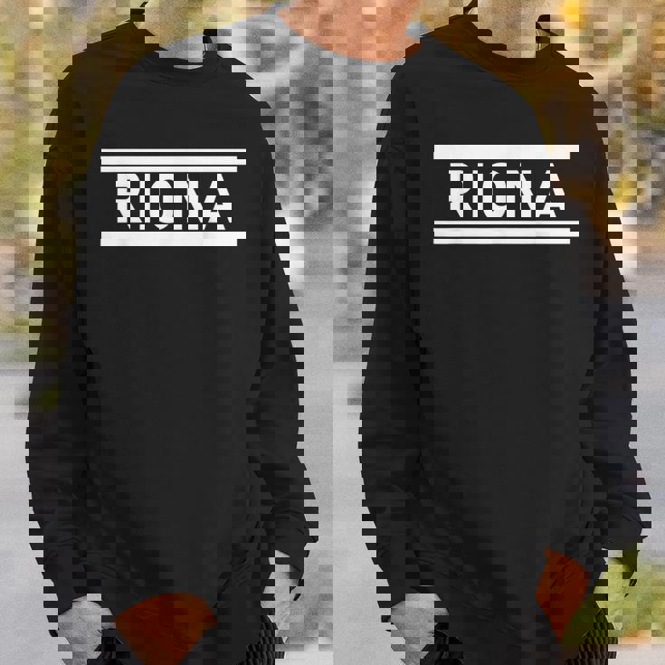 「Riona」ヘボン式「りおな」「リオナ」下の名前 ローマ字 名入れ 名乗り ラテン文字 綴り スウェットシャツ 彼への贈り物