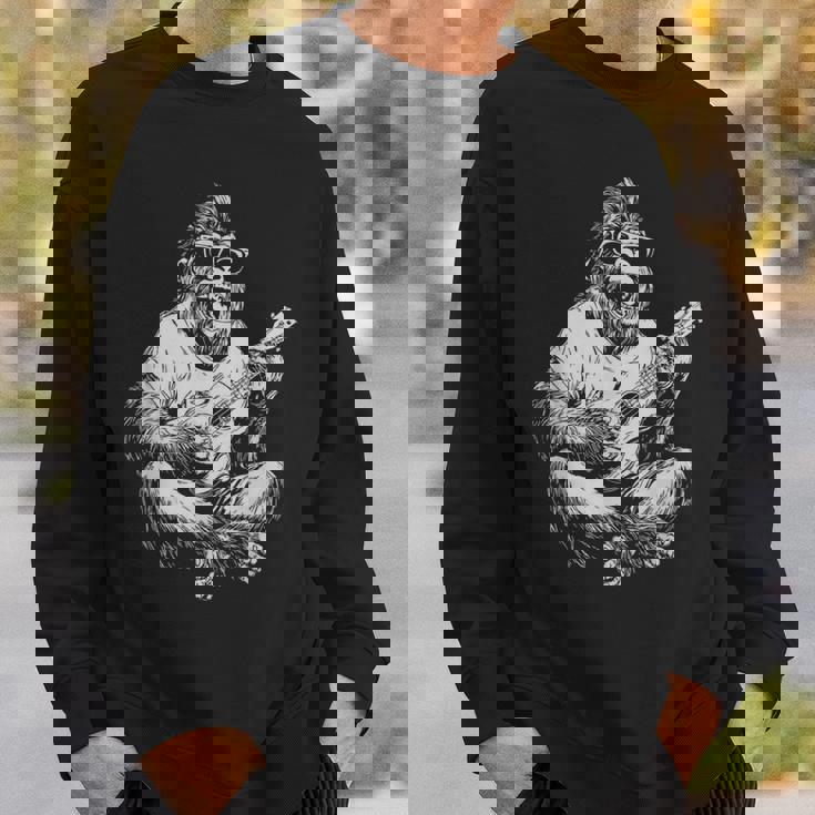 サングラス付きかわいいゴリラ ギタープレーヤー 面白いギタリスト スウェットシャツ 彼への贈り物